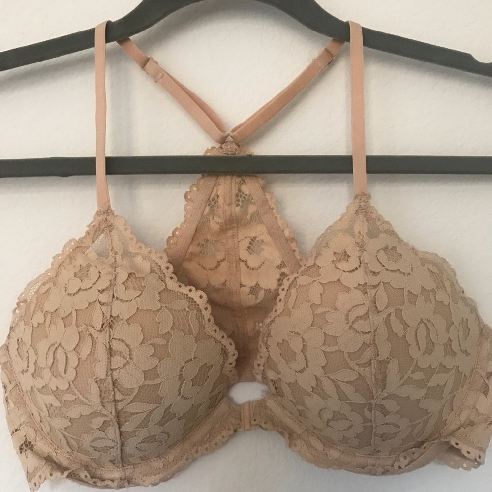 Victoria’s Secret pink bra
